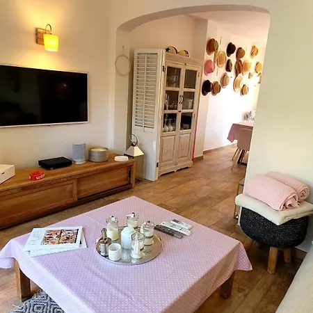 Beautiful House With Pool And Terrace In Gassin *
